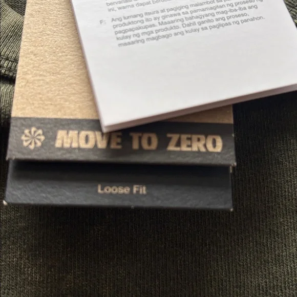 Nike Olive Green Embroidered Swoosh Short Sleeve Tee small loose fit nwt - Picture 10 of 13